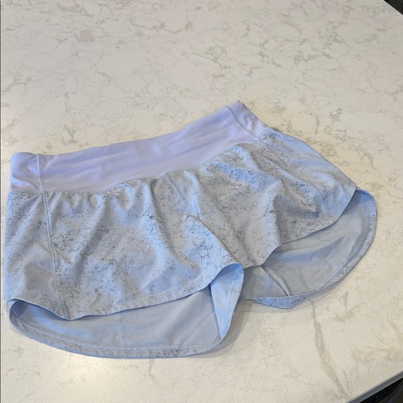 Lululemon Speed Up Mid Rise Short 4" Lined size 4 Gravel Dust Pastel Blue Purple - Picture 14 of 14